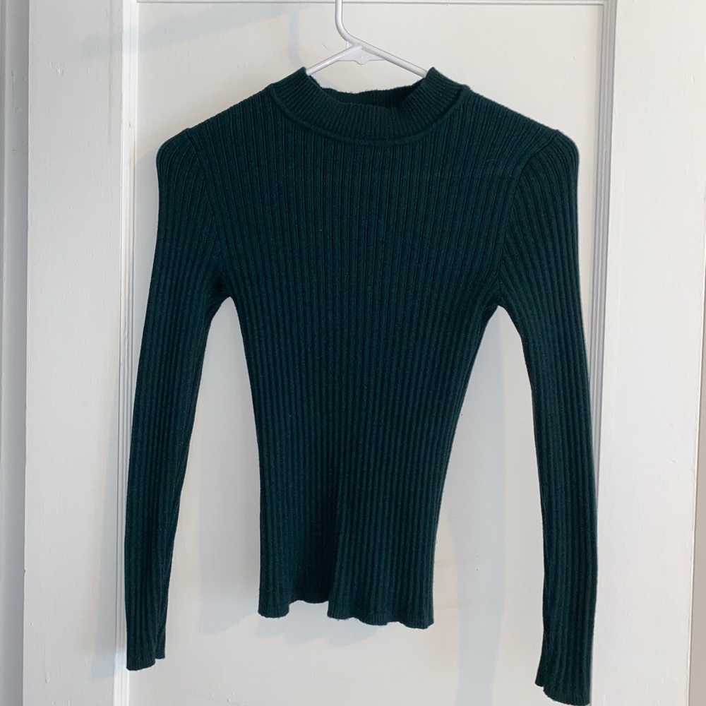 Rubbed mock neck sweater
